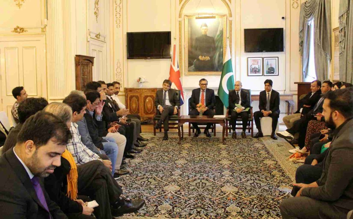 پاکستان ہائی کمیشن لندن میں ہائی کمشنر نے پاکستان پریس کلب کے عہدیداران کا خیرمقدم کیا اور پاکستانی صحافیوں کی خدمات کو سراہا۔